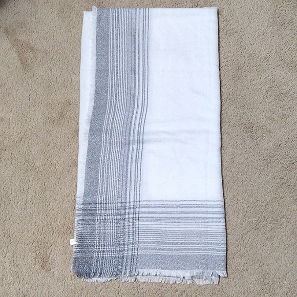 2/$10 Lauren Conrad Wrap Scarf Cream and Silver - Picture 1 of 4